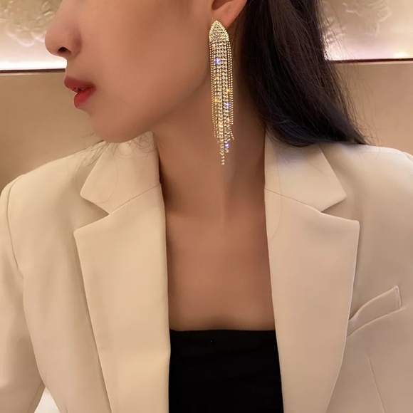 Chic Tryangle Gold Dangle Crystal Earrings - Picture 5 of 10